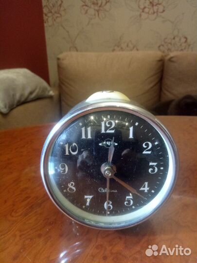 Часы будильник СССР