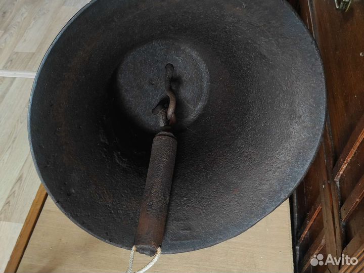Колокол старинный