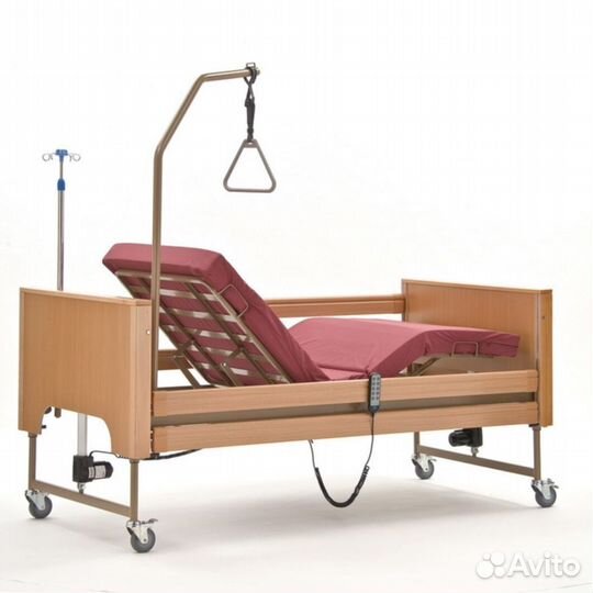 Медицинская кровать для лежачих больных