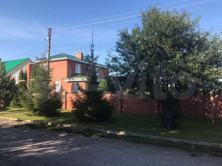 Дом 326 м² на участке 14 сот.