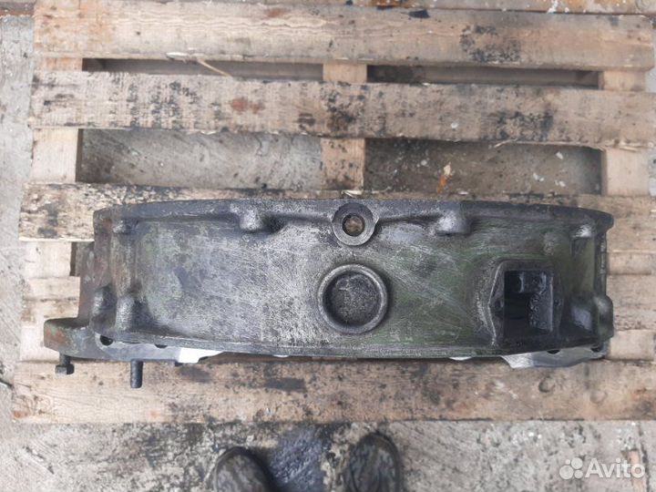 Кожух маховика Mercedes OM422 V8 2000