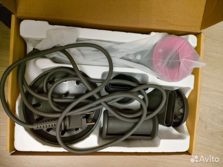 Фен для волос типо Dyson