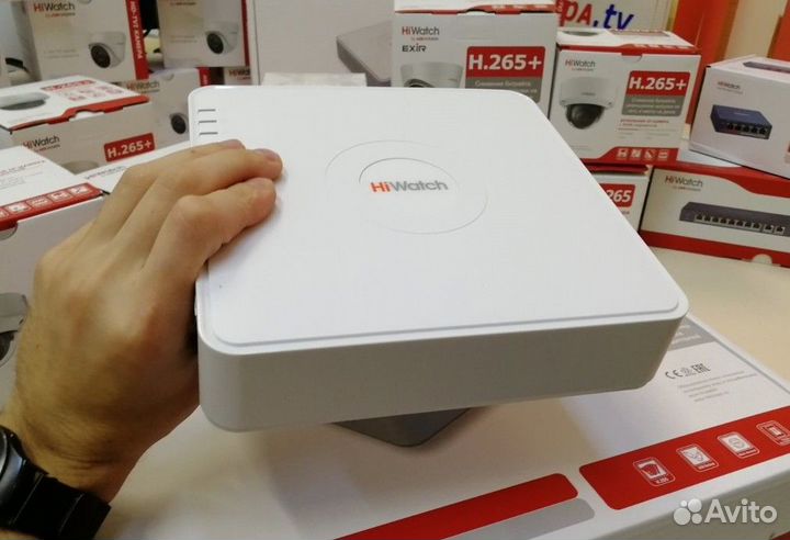 PoE 4-кан видеорегистратор Hiwatch DS-N204P(C)