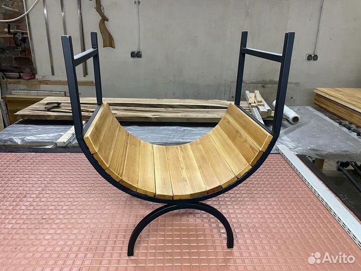 Дровница для камина