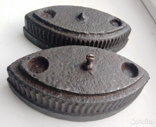 Утюги старинные со сьёмной ручкой. 2 шт. Без ручки