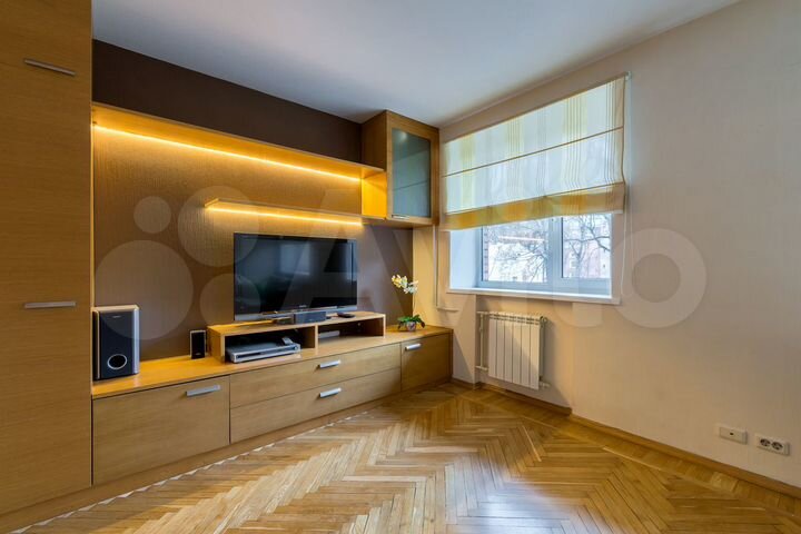 2-к. квартира, 58 м², 2/6 эт.