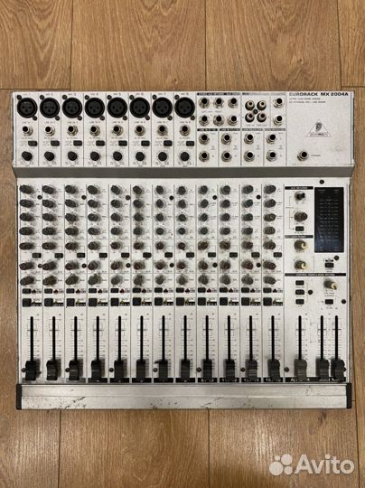 Пульт Behringer Eurorack