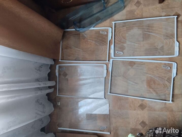 Полки от холодильника 7 шт