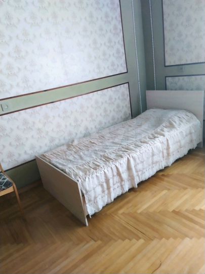 Комната 20 м² в 4-к., 2/2 эт.