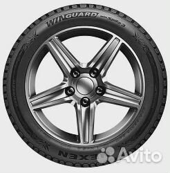 Nexen Winguard WinSpike 3 215/70 R15 98T