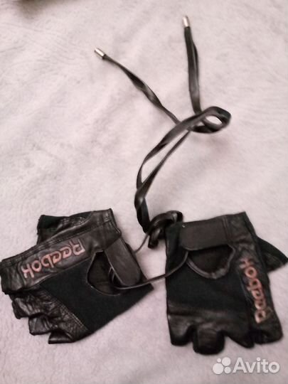 Перчатки для фитнеса Reebok