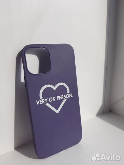 Чехлы на телефон iPhone 12