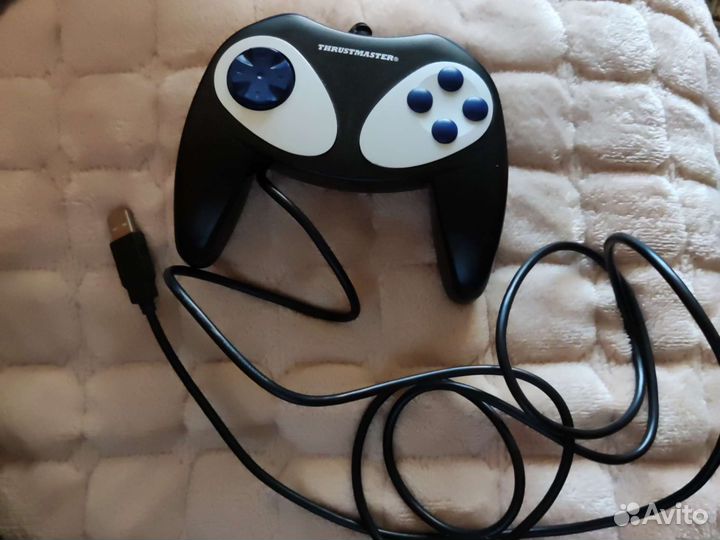 Геймпад thrustmaster