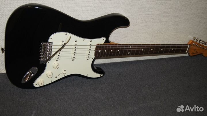 Fender Japan Traditional 60s Stratocaster BLK/ R