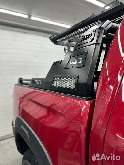 Алюминевая роллета для кузова пикапа