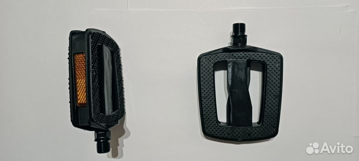 Педали пластиковые Feimin FP-893, ось 9/16