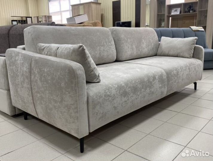 Диван в скандинавском стиле