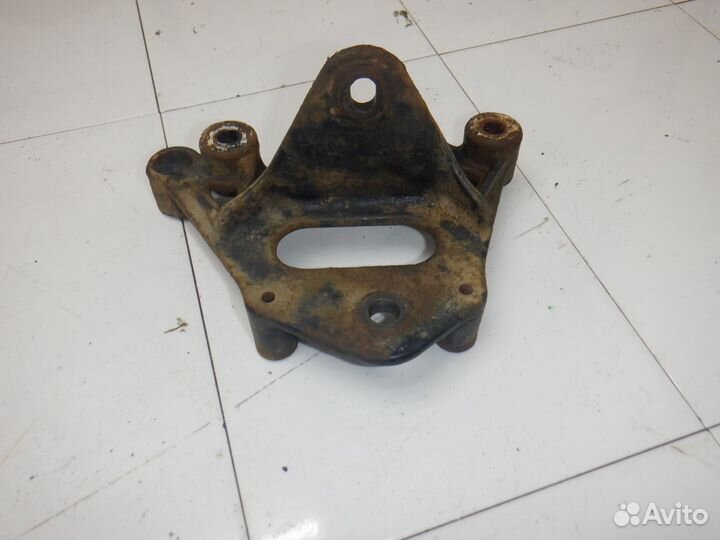 Кронштейн двигателя Chery indiS S18D