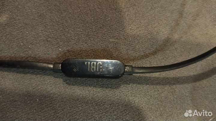 Проводные наушники jbl