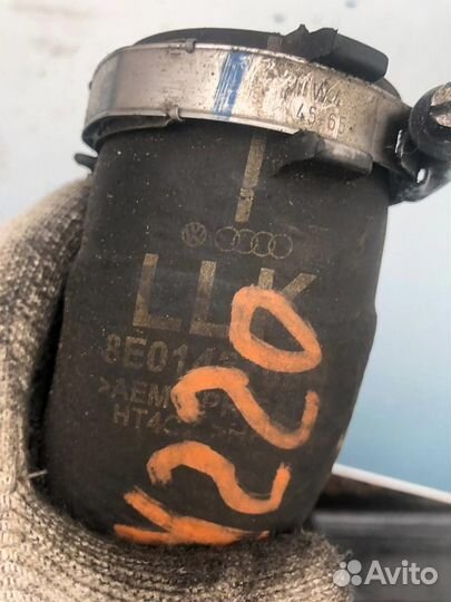 Патрубок интеркулера 8E0145708N