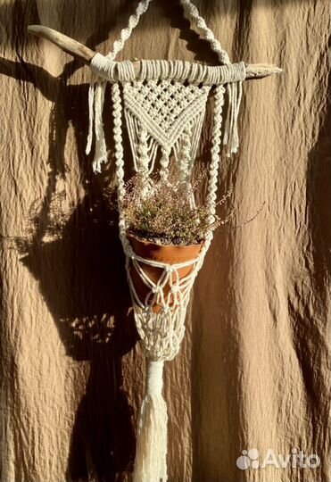 Кашпо для цветов подвесное