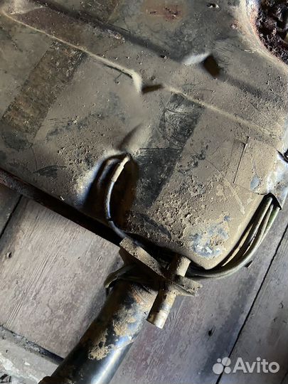 Бак нива 2121