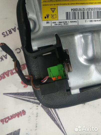 Подушка сиденья w204 Mercedes правого