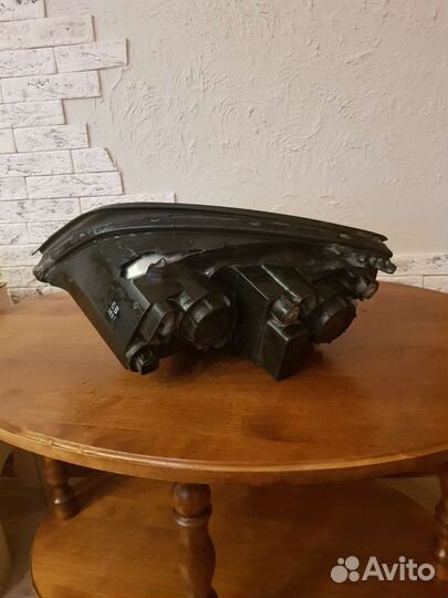 Фара Opel antara