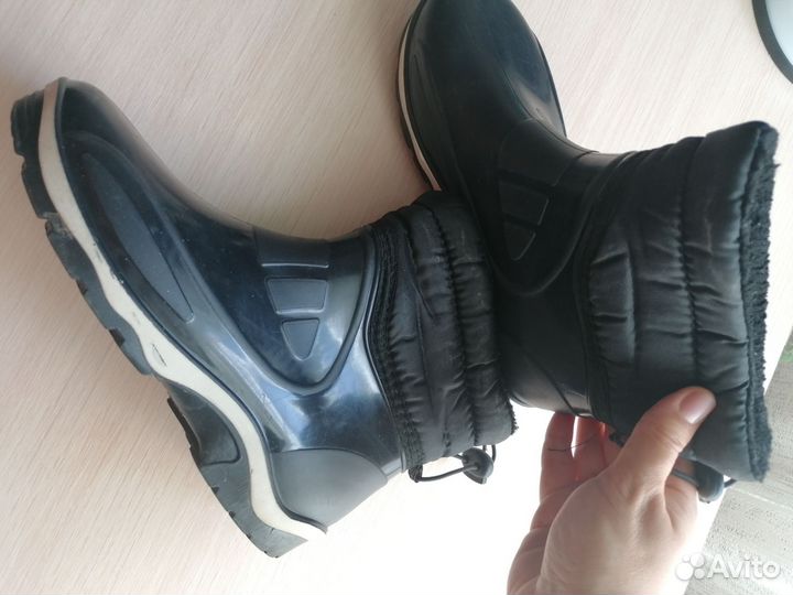 Резиновые сапоги