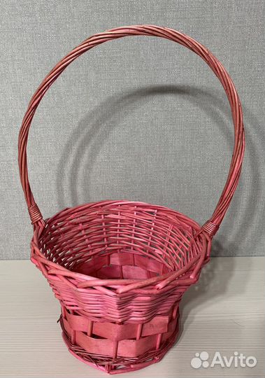 Корзина плетеная из лозы