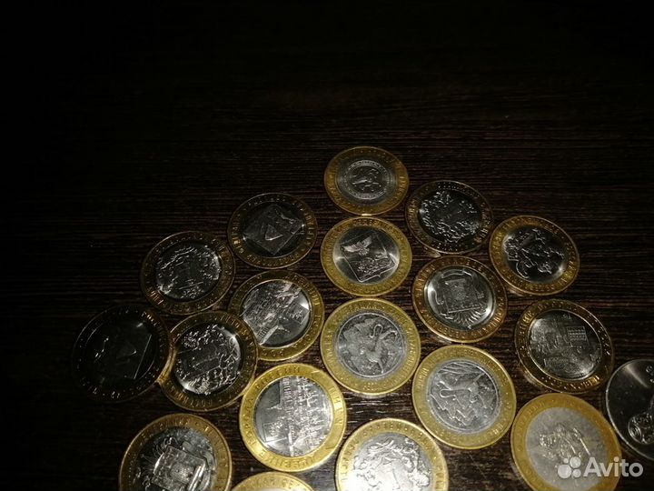 Юбилейные монеты