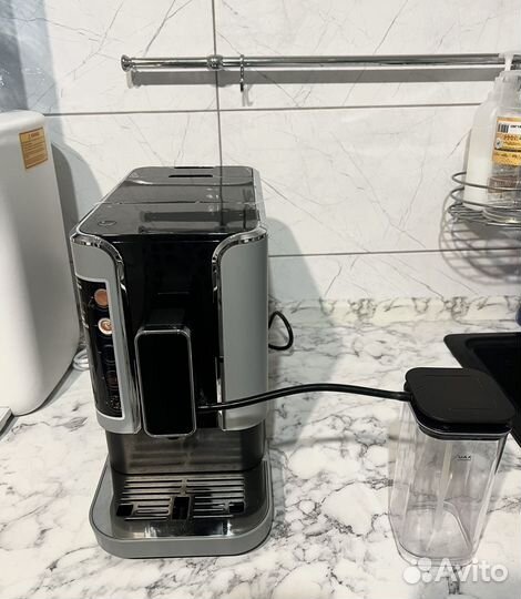 Кофемашина автоматическая RED Colomba RCM-1550