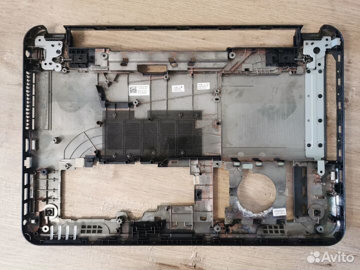 Поддон Dell Inspiron 3521 CN-064XVX