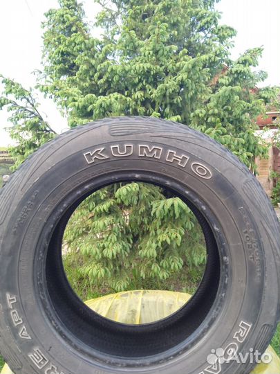 Kumho Road Venture APT KL51 225/70 R16 102E