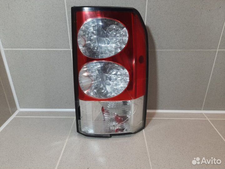 Фонарь задний правый Land Rover Discovery 4