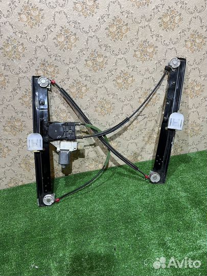 Передний левый стеклоподъемник Ford Mondeo 4