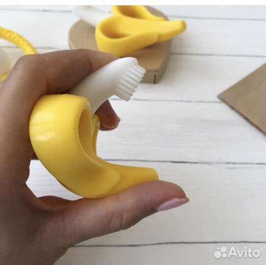 Щетка банан силиконовая