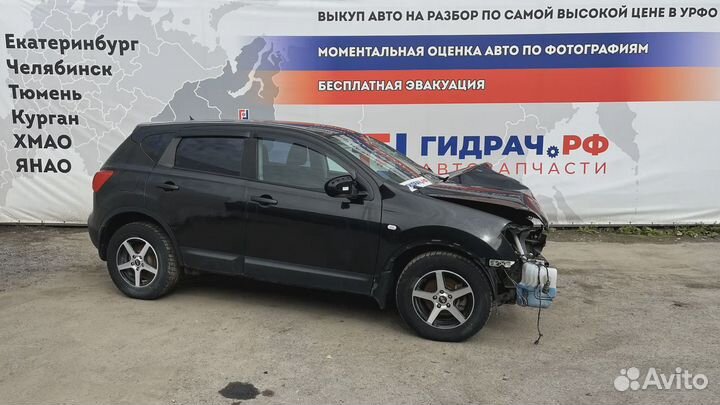 Крыло заднее правое Nissan Qashqai (J10)