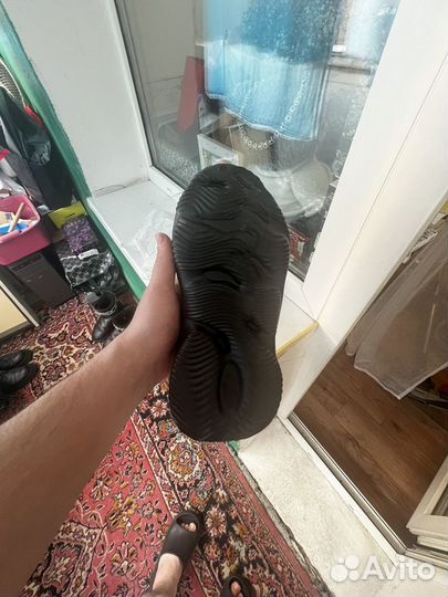 Продам летние кроссовки Adidas slide