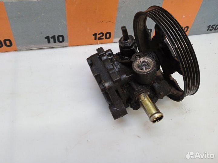 Насос гидроусилителя Mitsubishi Lancer Cedia CS2A