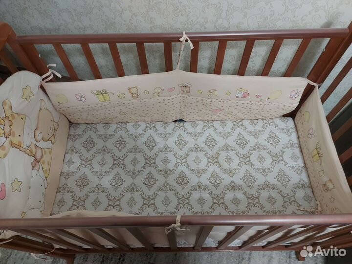 Детская кроватка
