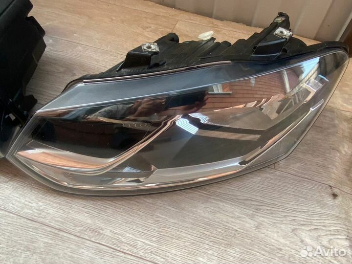 Фара Volkswagen Polo левая правая 15-20