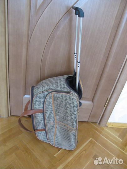 Сумка дорожная на колесах