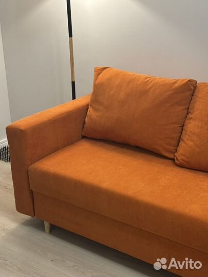 Диван бу оранжевый