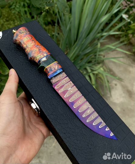 Нож из дамасской стали