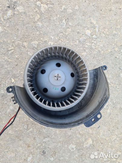 Вентилятор отопителя Opel Astra H