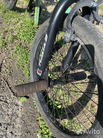 Продам трюковой велосипед bmx