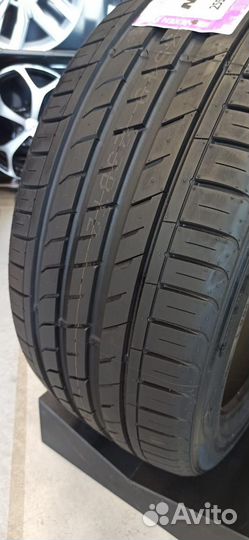 Nexen N'Fera SU1 205/50 R17