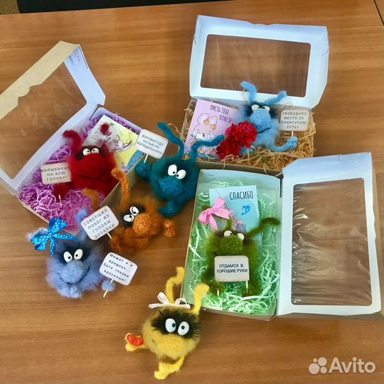 Зайцы, коты - магниты (на заказ)