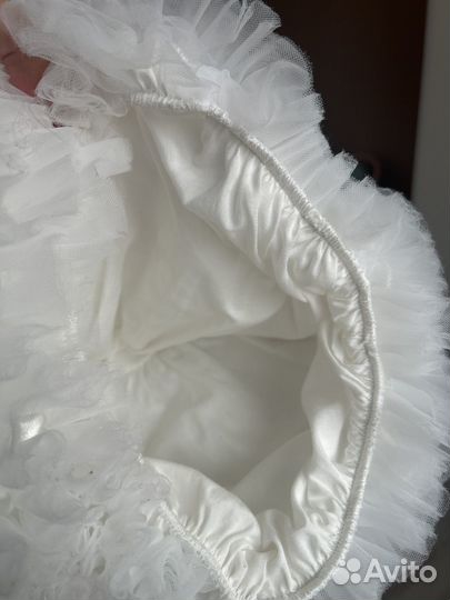 Платье нарядное белое